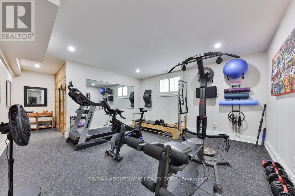 408 Saville Crescent, Oakville, Ontario  L6L 3T8 - Photo 43 - W12419101