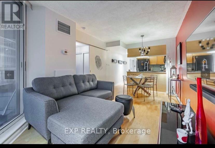 705 - 228 Queens Quay W, Toronto, Ontario  M5J 2X1 - Photo 6 - C12419137