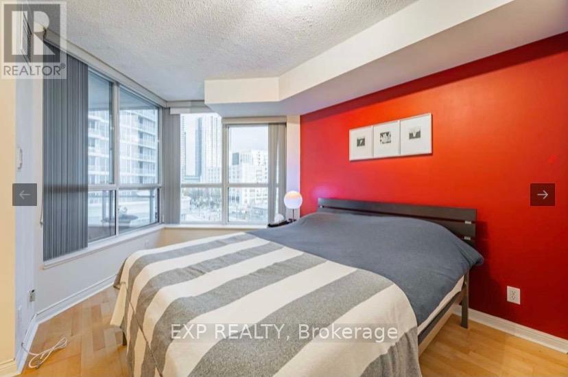 705 - 228 Queens Quay W, Toronto, Ontario  M5J 2X1 - Photo 9 - C12419137
