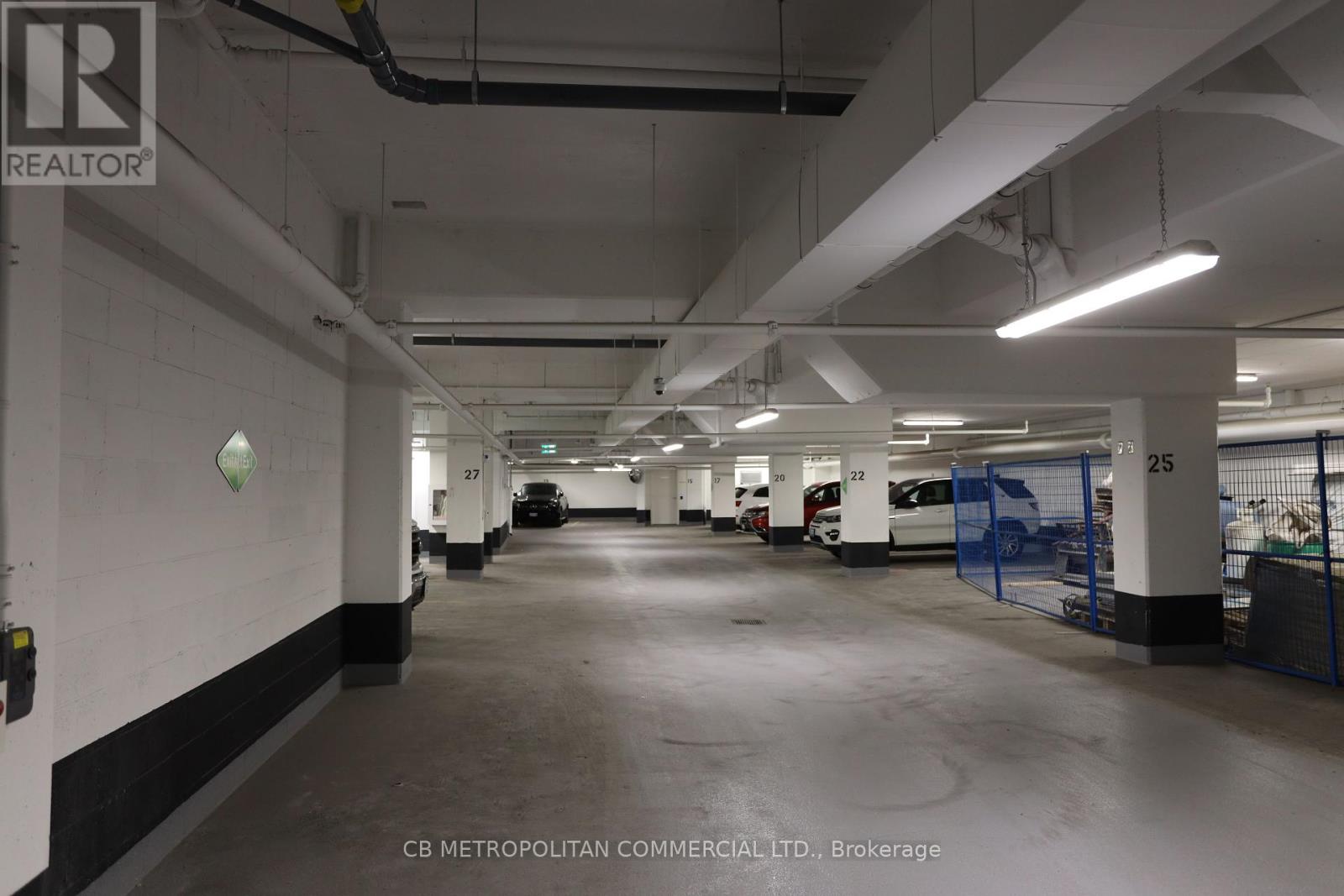 Upper Market - 5250 Yonge Street, Toronto (Willowdale West), Ontario  M2N 5P6 - Photo 17 - C12419140