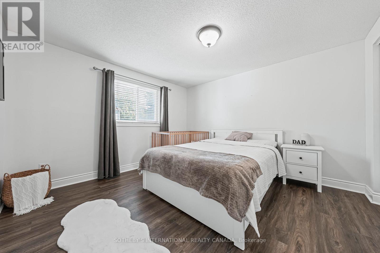 64 Glenbrook Crescent, Cambridge, Ontario  N1R 7Z2 - Photo 24 - X12419049