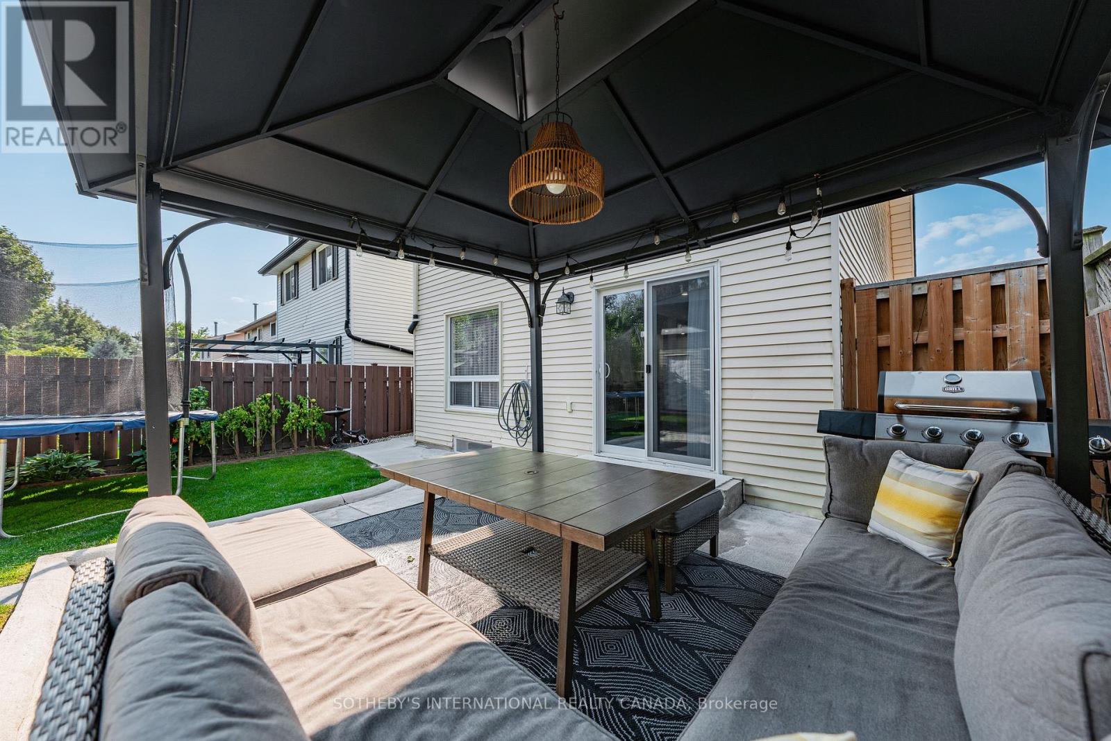 64 Glenbrook Crescent, Cambridge, Ontario  N1R 7Z2 - Photo 41 - X12419049