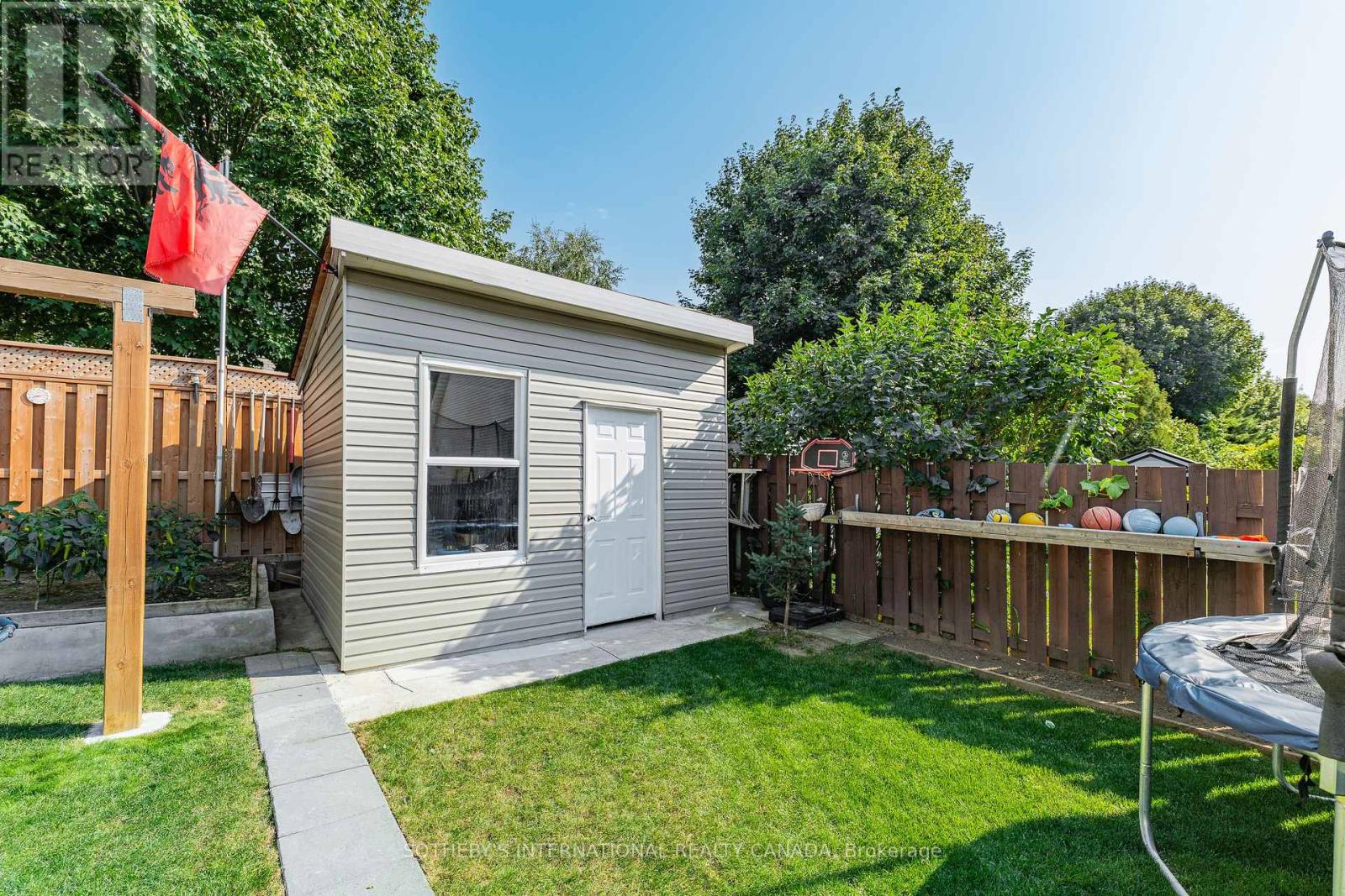 64 Glenbrook Crescent, Cambridge, Ontario  N1R 7Z2 - Photo 45 - X12419049