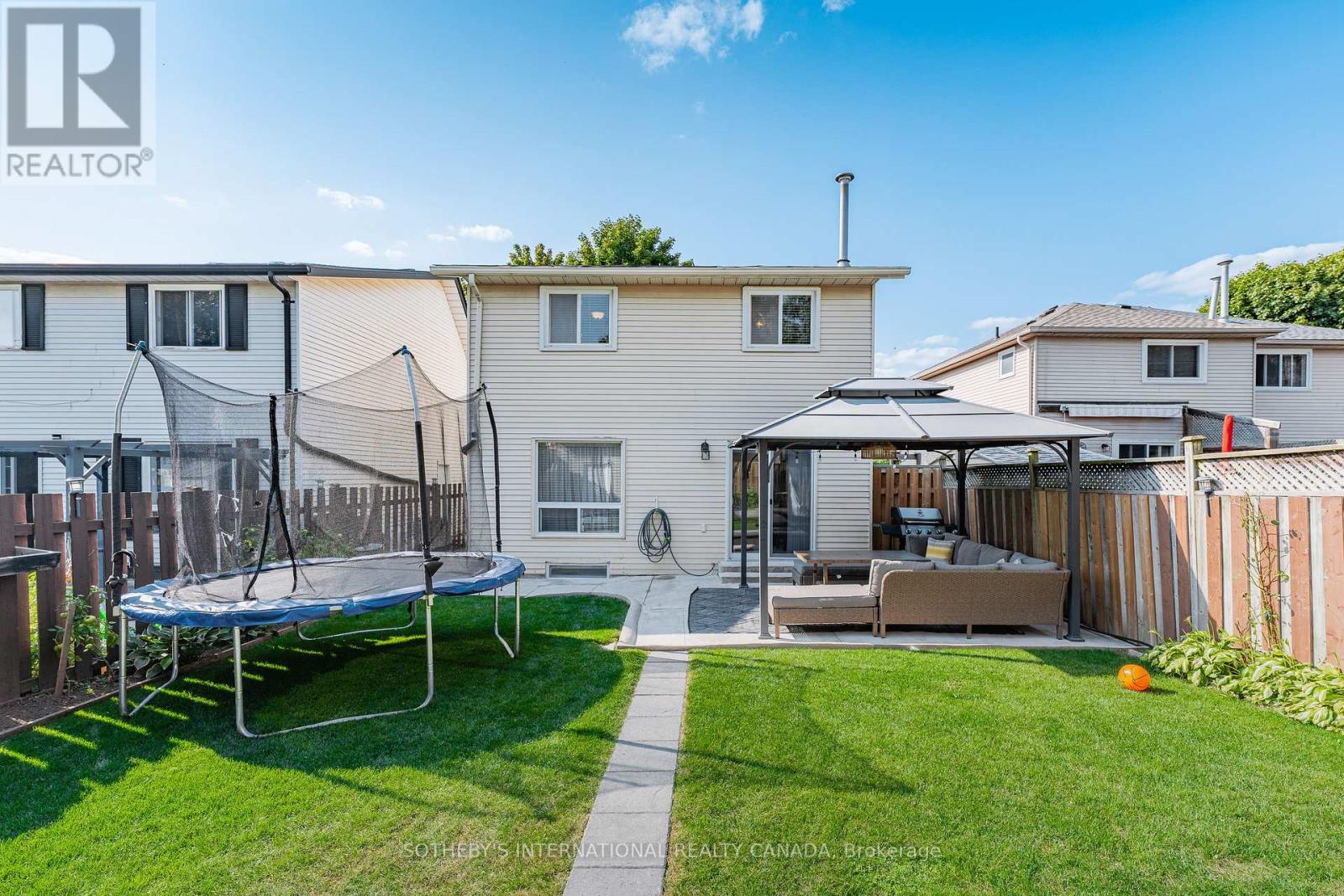 64 Glenbrook Crescent, Cambridge, Ontario  N1R 7Z2 - Photo 47 - X12419049