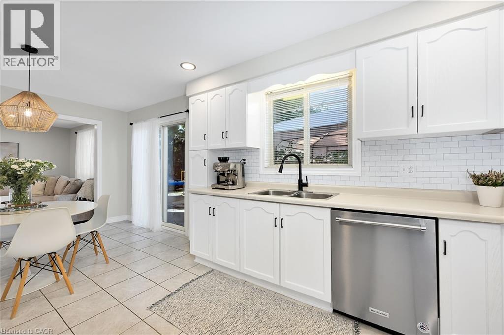 95 Gatestone Drive, Hamilton, Ontario  L8J 2V1 - Photo 20 - 40765088