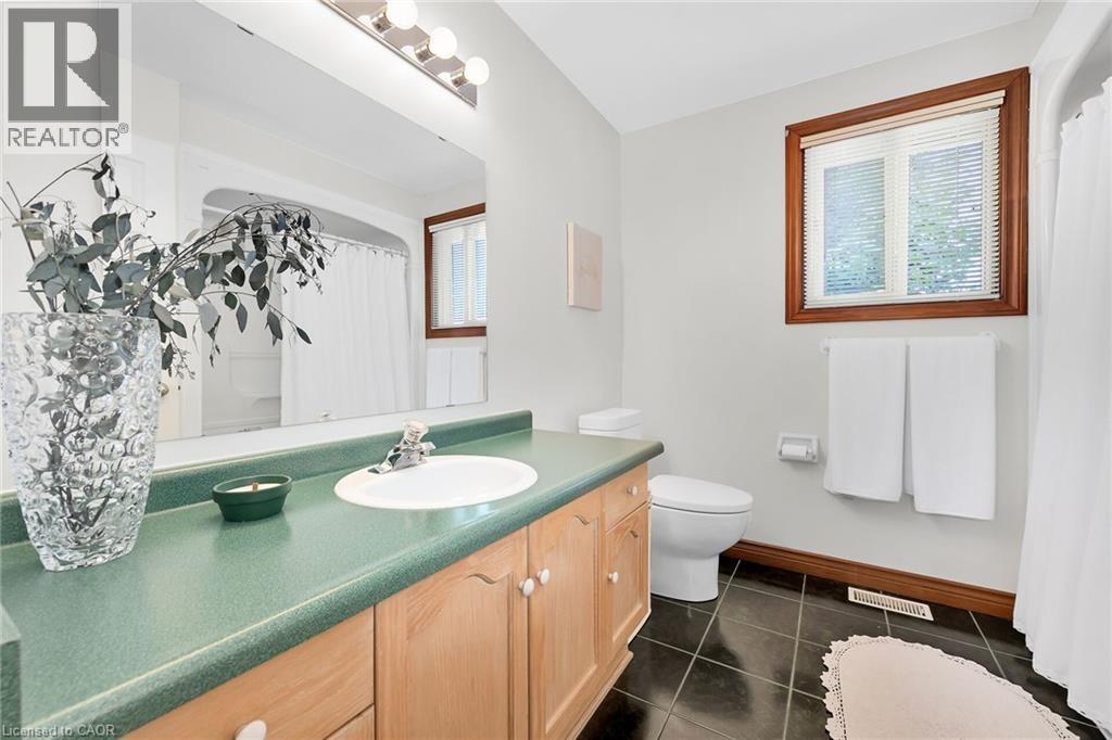 95 Gatestone Drive, Hamilton, Ontario  L8J 2V1 - Photo 29 - 40765088
