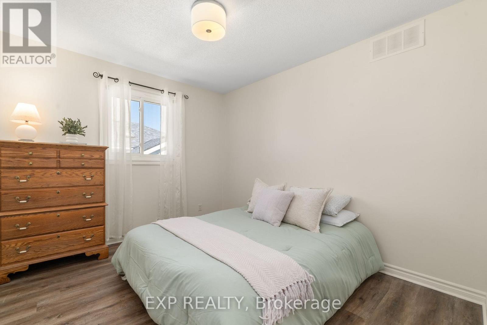 130 Finch Drive, Belleville (Belleville Ward), Ontario  K8P 5L4 - Photo 19 - X12419260