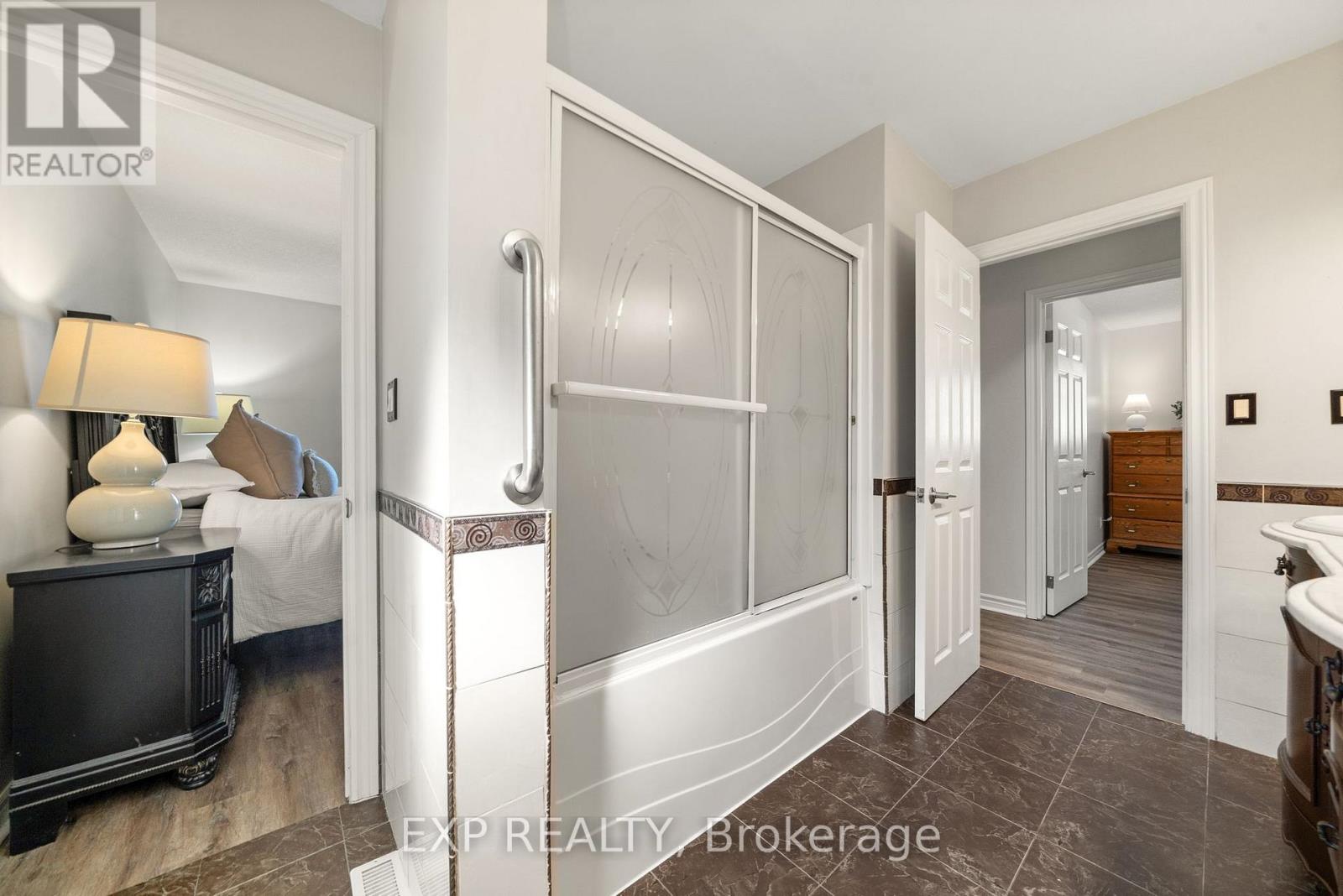 130 Finch Drive, Belleville (Belleville Ward), Ontario  K8P 5L4 - Photo 22 - X12419260