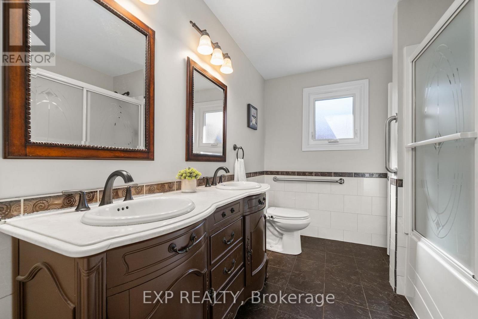 130 Finch Drive, Belleville (Belleville Ward), Ontario  K8P 5L4 - Photo 23 - X12419260