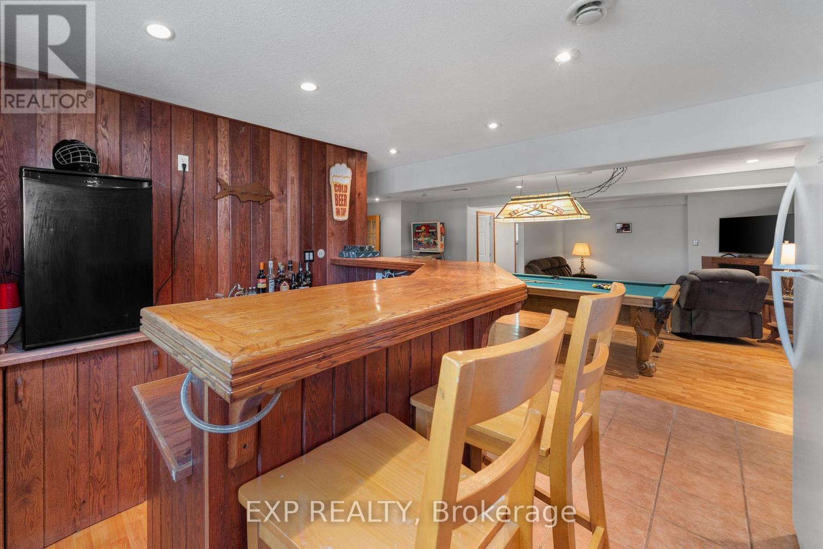 130 Finch Drive, Belleville (Belleville Ward), Ontario  K8P 5L4 - Photo 32 - X12419260