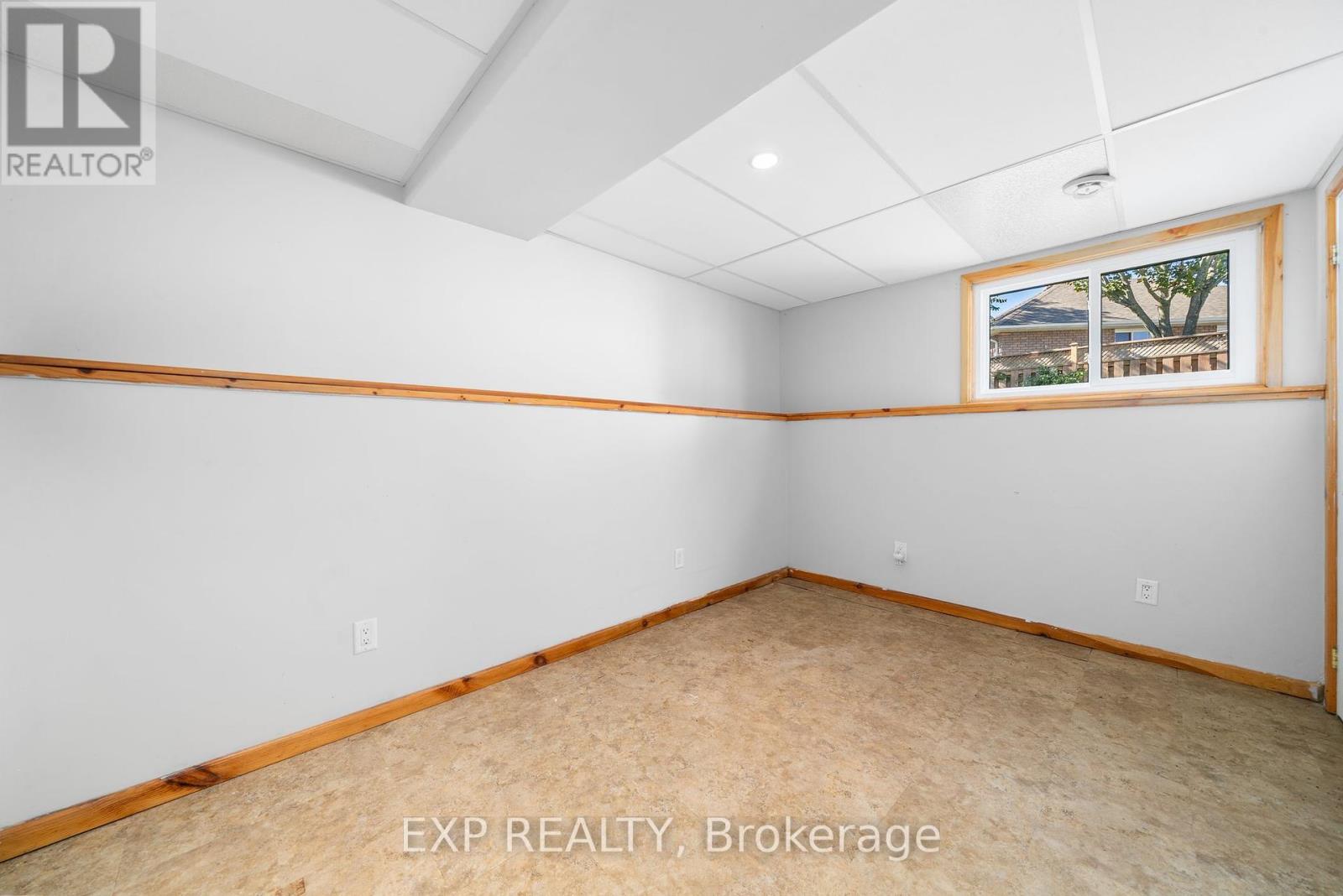 130 Finch Drive, Belleville (Belleville Ward), Ontario  K8P 5L4 - Photo 40 - X12419260