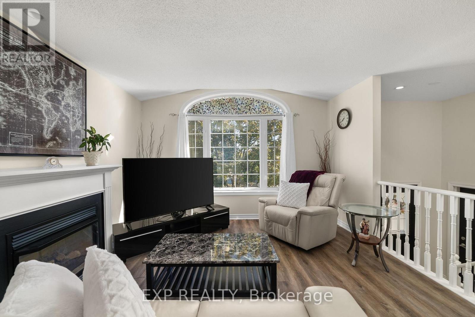 130 Finch Drive, Belleville (Belleville Ward), Ontario  K8P 5L4 - Photo 9 - X12419260