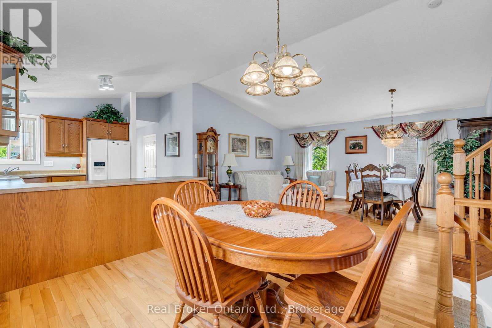 37 BORLAND DRIVE, Guelph, Ontario