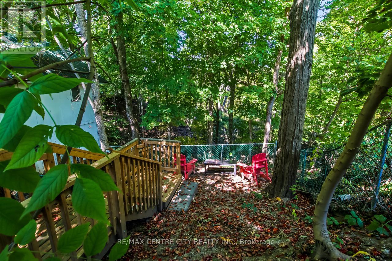 483 George Street, Central Elgin, Ontario  N5L 1H1 - Photo 37 - X12419290