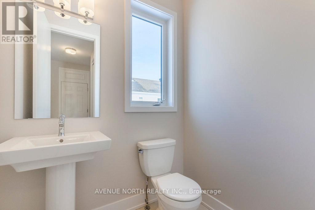 224 Appalachian Circle, Ottawa, Ontario  K2C 3H2 - Photo 12 - X12419236