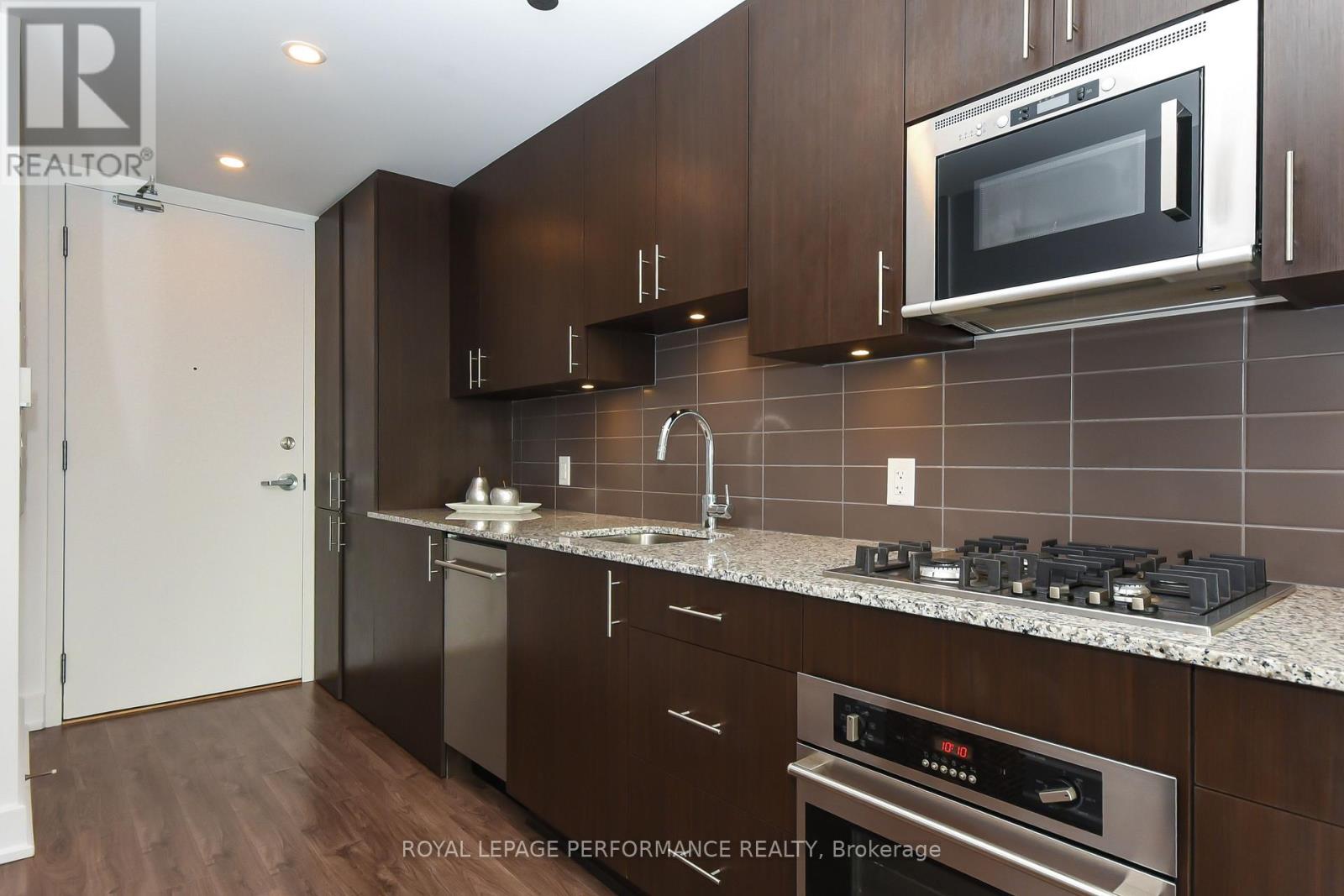 309a - 7 Marquette Avenue, Ottawa, Ontario  K1L 8A7 - Photo 11 - X12419312