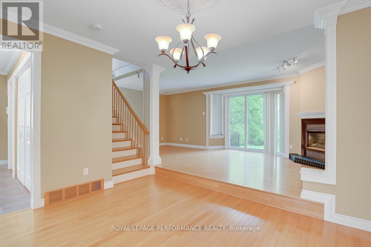 1815 Belval Crescent, Ottawa, Ontario  K1C 6J3 - Photo 13 - X12419369