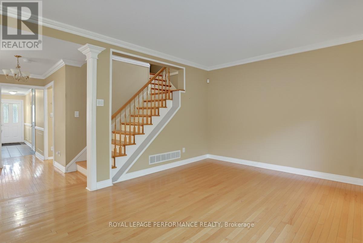 1815 Belval Crescent, Ottawa, Ontario  K1C 6J3 - Photo 17 - X12419369