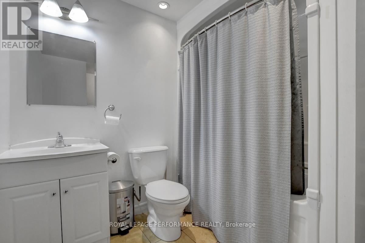 1815 Belval Crescent, Ottawa, Ontario  K1C 6J3 - Photo 36 - X12419369