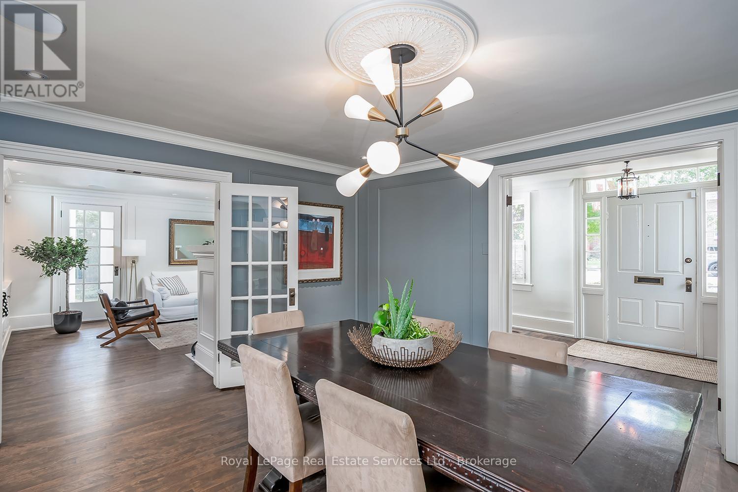 53 Thomas Street, Oakville, Ontario  L6J 3A2 - Photo 17 - W12419345
