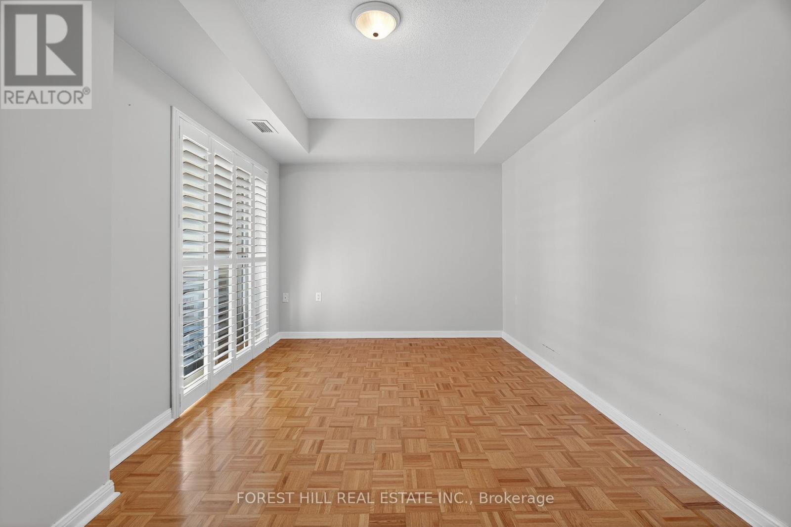 115 - 2500 Rutherford Road, Vaughan, Ontario  L4K 5N7 - Photo 14 - N12419138