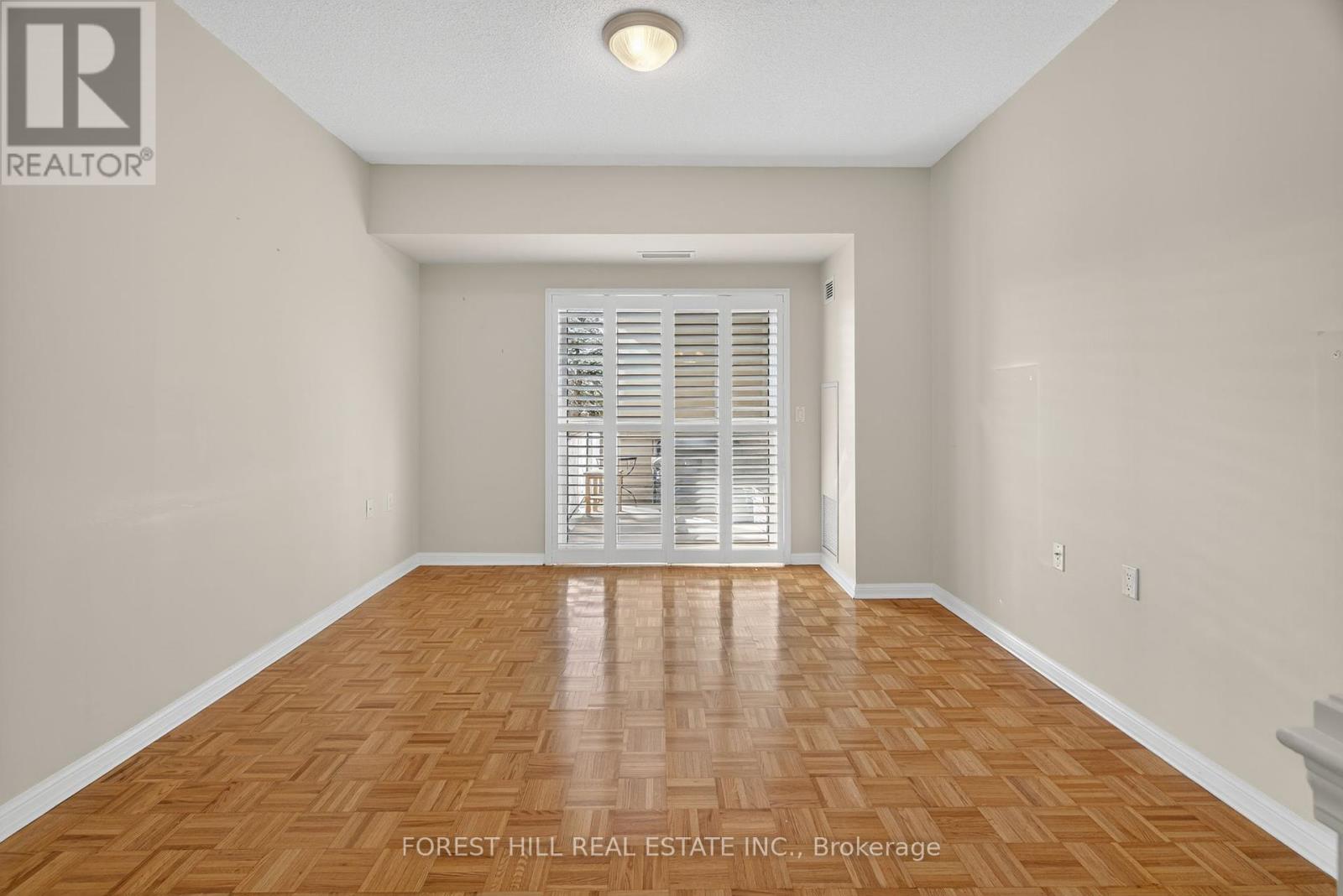 115 - 2500 Rutherford Road, Vaughan, Ontario  L4K 5N7 - Photo 9 - N12419138