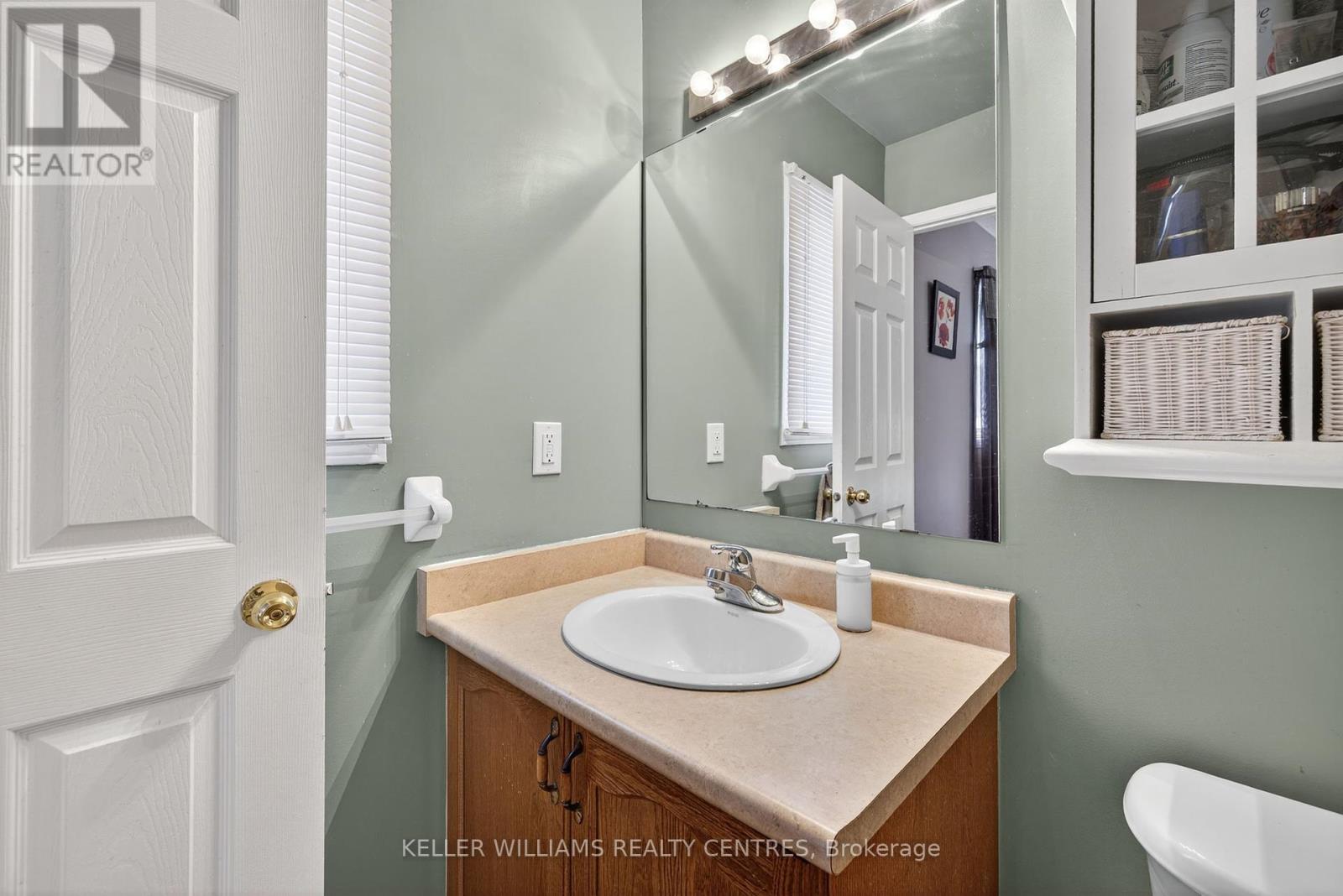 70 Burgess Crescent, Newmarket, Ontario  L3X 2T7 - Photo 27 - N12419159