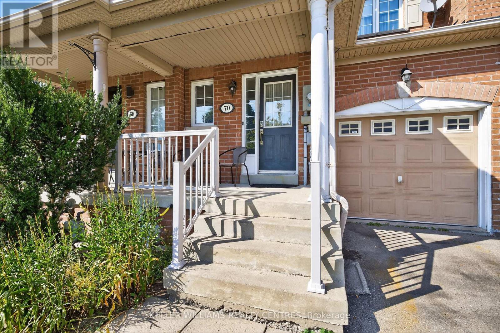 70 Burgess Crescent, Newmarket, Ontario  L3X 2T7 - Photo 4 - N12419159