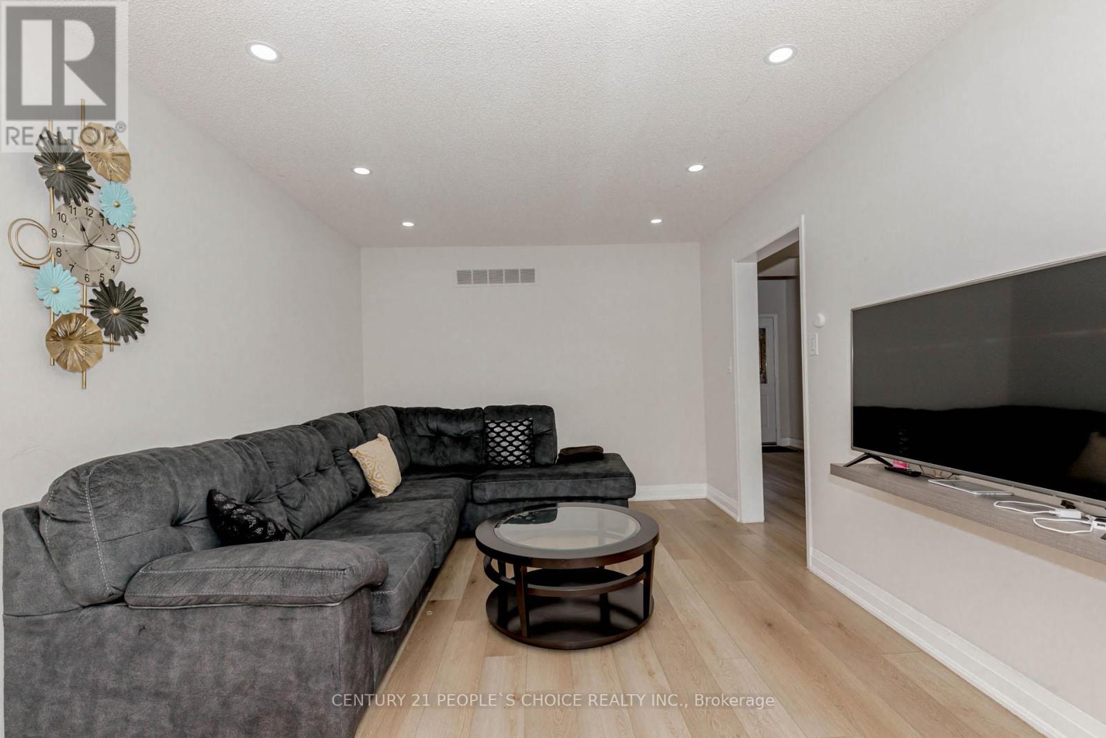 47 Blair Crescent, Barrie, Ontario  L4M 5Y6 - Photo 21 - S12419186