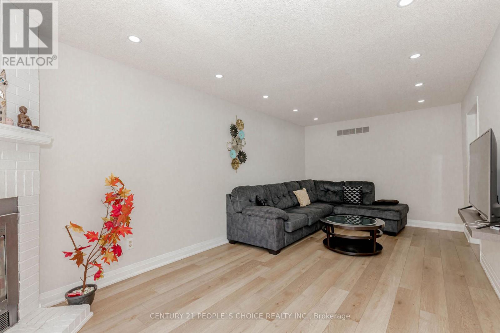 47 Blair Crescent, Barrie, Ontario  L4M 5Y6 - Photo 22 - S12419186