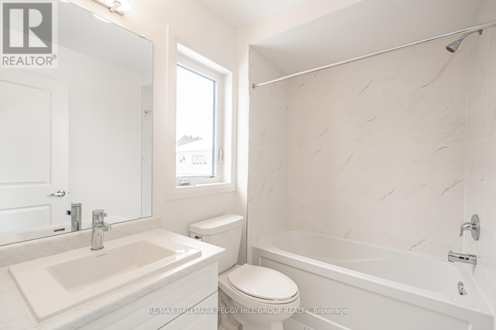 112 West Oak Trail, Barrie, Ontario  L9J 0L1 - Photo 14 - S12419206