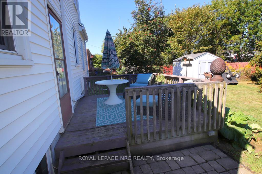 216 Highland Avenue, Fort Erie, Ontario  L2A 2X7 - Photo 17 - X12419353