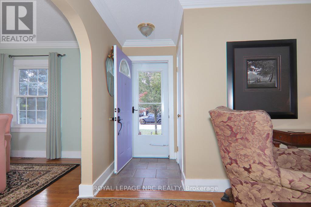 216 Highland Avenue, Fort Erie, Ontario  L2A 2X7 - Photo 27 - X12419353