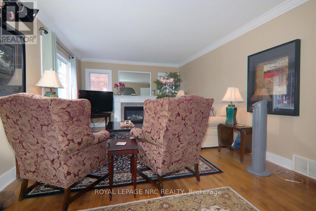 216 Highland Avenue, Fort Erie, Ontario  L2A 2X7 - Photo 32 - X12419353