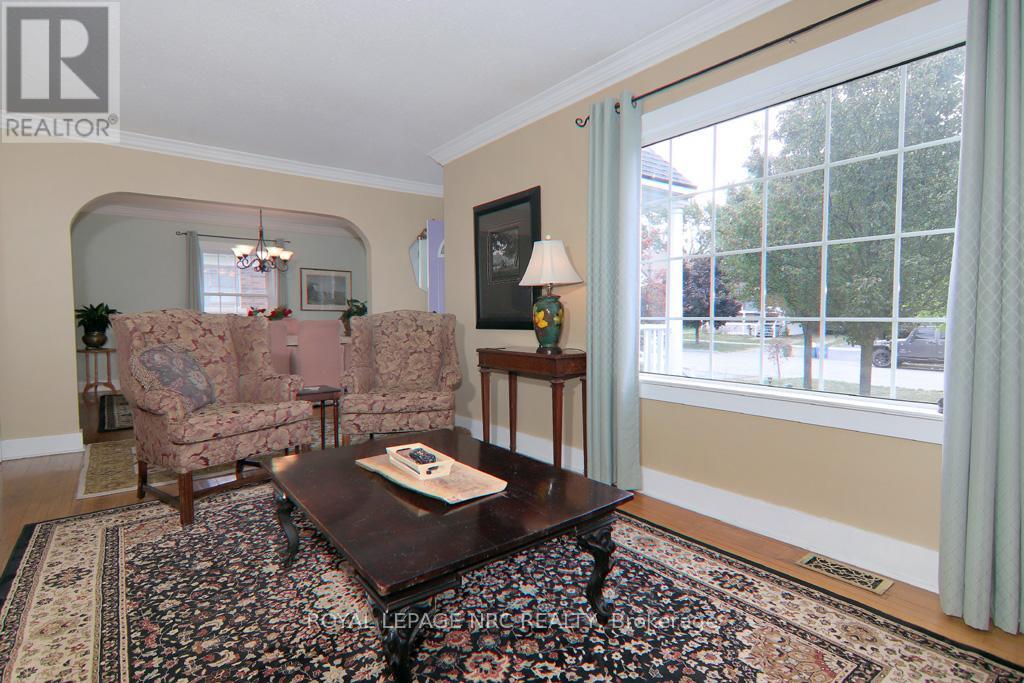 216 Highland Avenue, Fort Erie, Ontario  L2A 2X7 - Photo 35 - X12419353