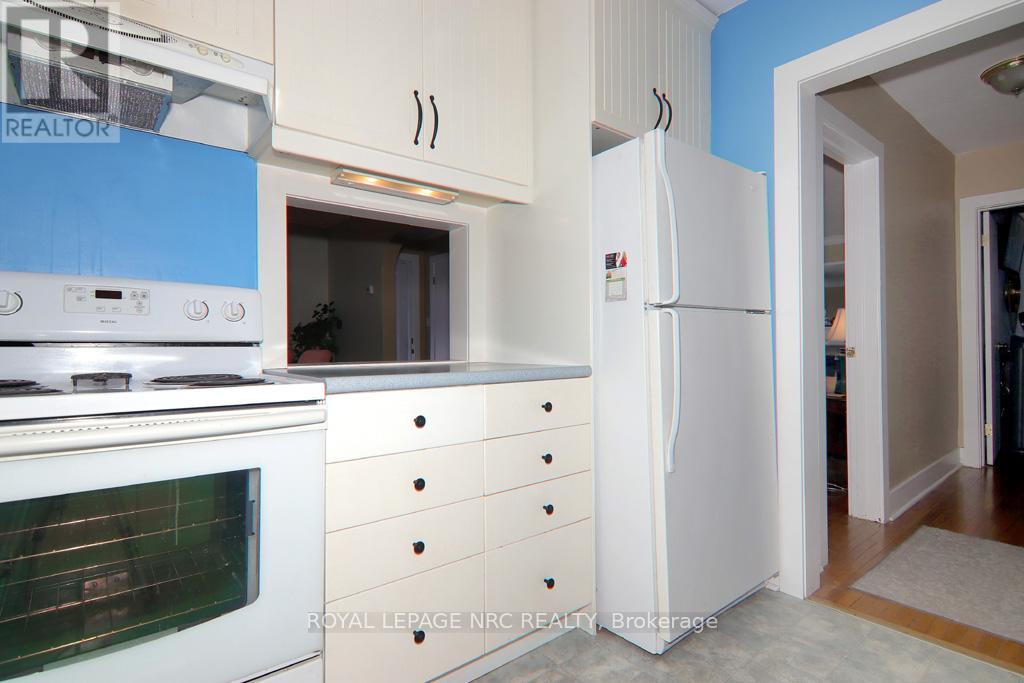 216 Highland Avenue, Fort Erie, Ontario  L2A 2X7 - Photo 38 - X12419353