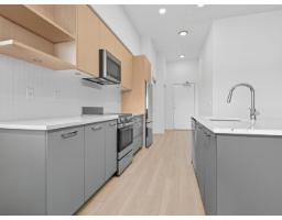 617 10777 138 STREET, Surrey, British Columbia