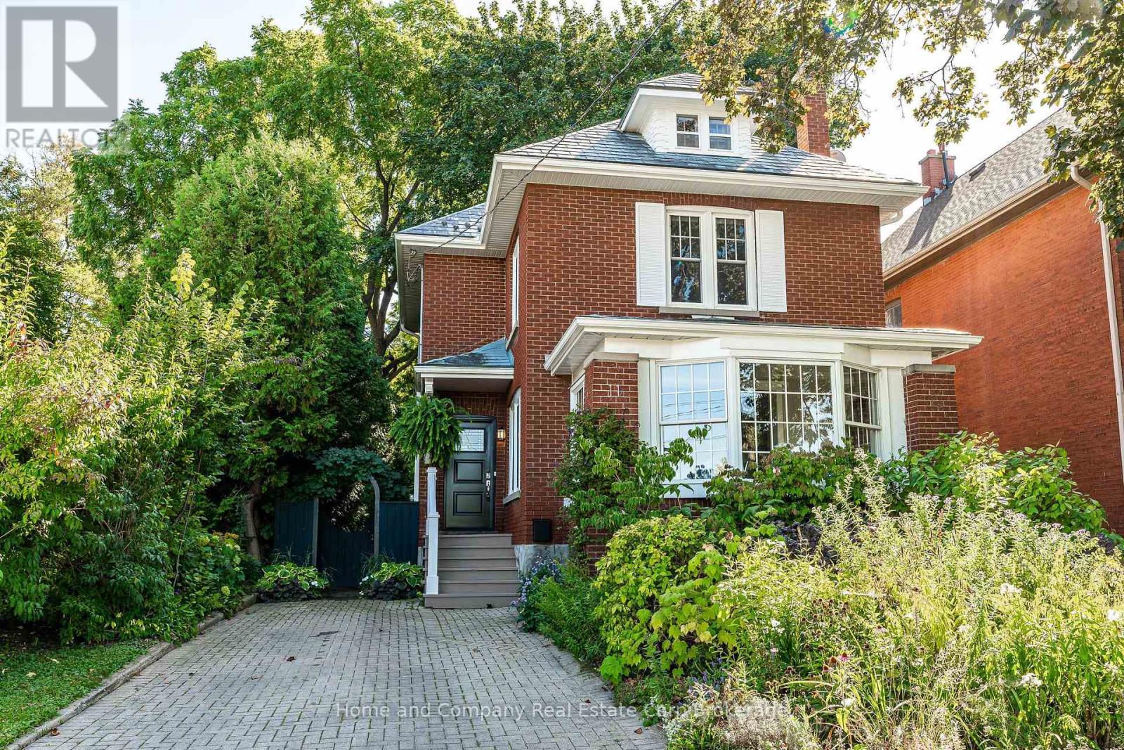 11 Water Street, Stratford, Ontario  N5A 3B9 - Photo 6 - X12419313