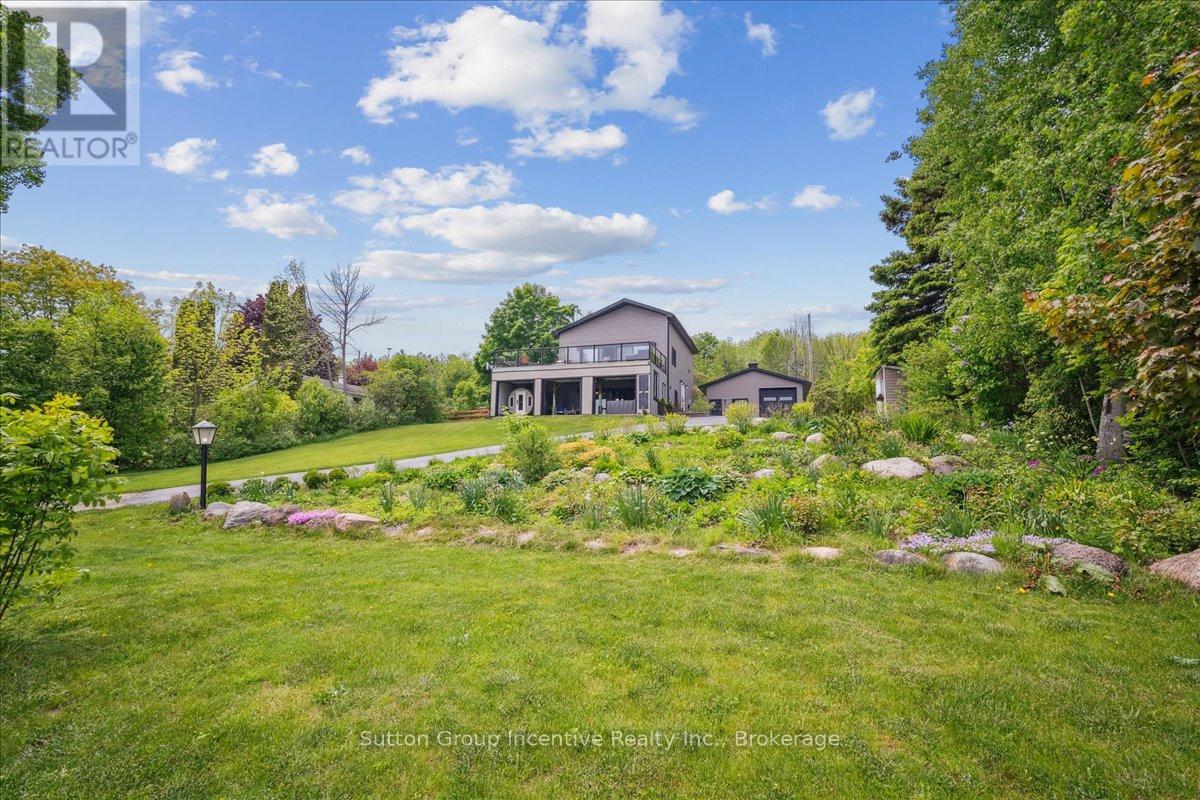 339520 Presqu'ile Road, Georgian Bluffs, Ontario  N0H 2T0 - Photo 5 - X12419322