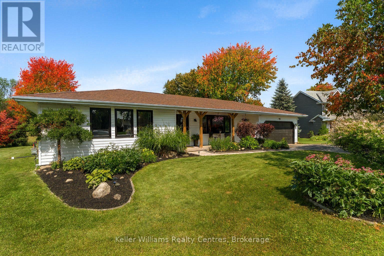 110 Mary Avenue, Georgian Bluffs, Ontario  N4K 5N5 - Photo 3 - X12419343