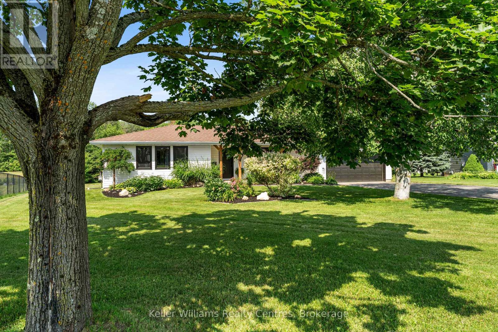 110 Mary Avenue, Georgian Bluffs, Ontario  N4K 5N5 - Photo 41 - X12419343