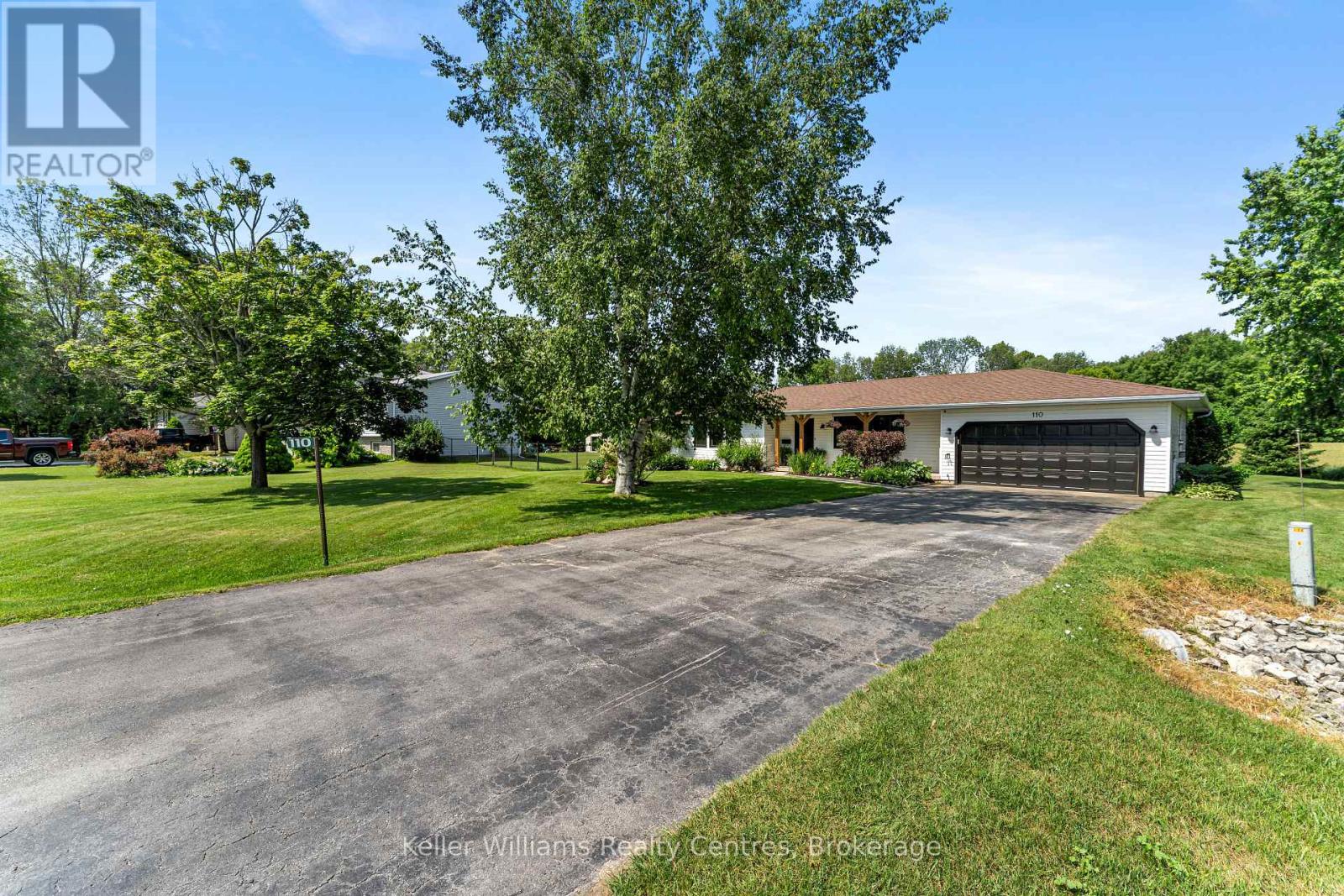 110 Mary Avenue, Georgian Bluffs, Ontario  N4K 5N5 - Photo 42 - X12419343