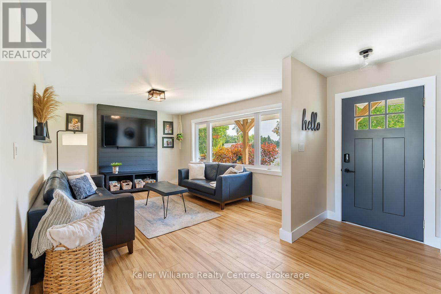 110 Mary Avenue, Georgian Bluffs, Ontario  N4K 5N5 - Photo 6 - X12419343