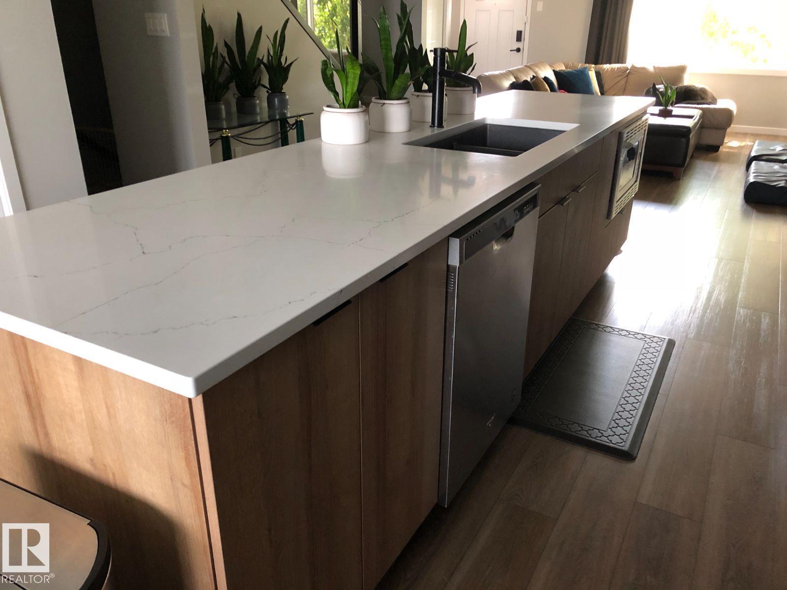 633 Merlin Ld Nw, Edmonton, Alberta  T5S 0M1 - Photo 8 - E4457580