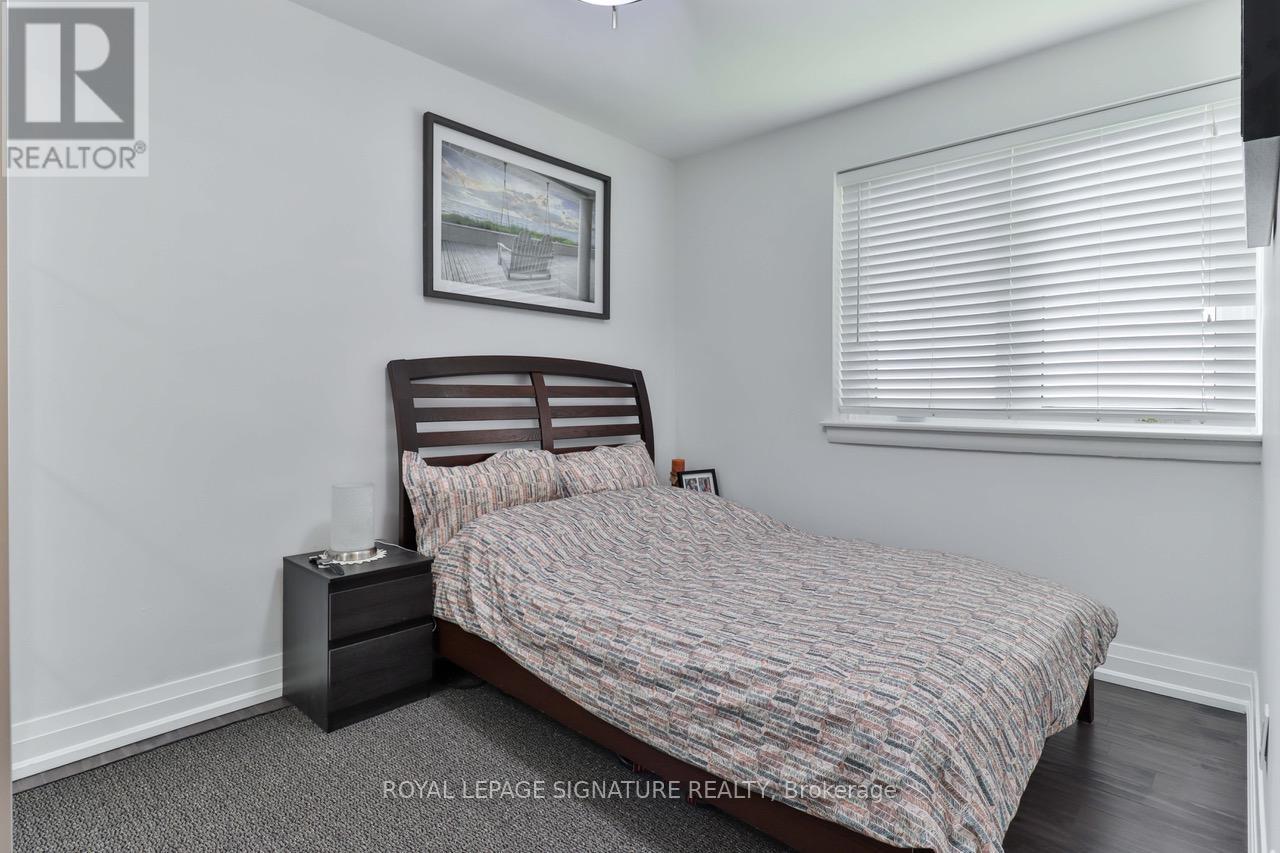 76 Berkinshaw Crescent, Toronto, Ontario  M3B 2T2 - Photo 15 - C12387891