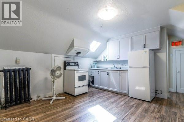 133 Albert Street, Waterloo, Ontario  N2L 3T2 - Photo 8 - 40770749