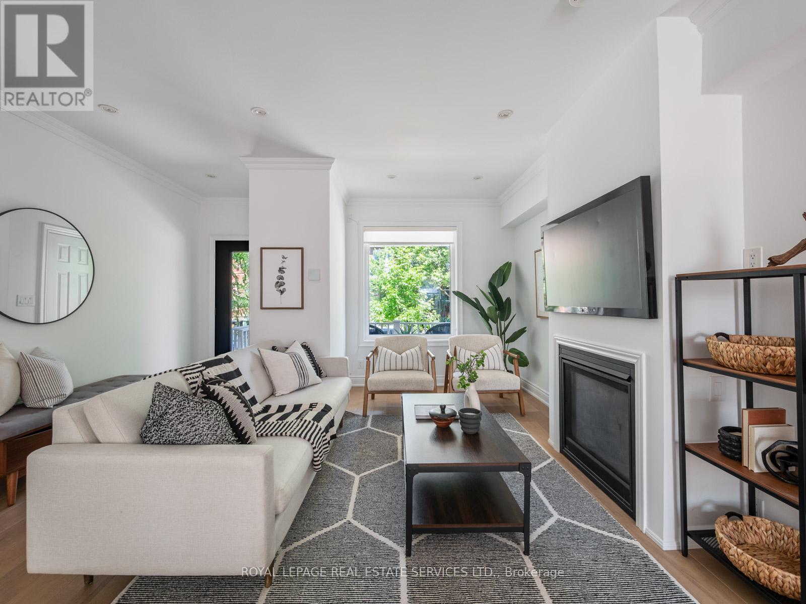 Property at 15 MELVILLE AVENUE image 5