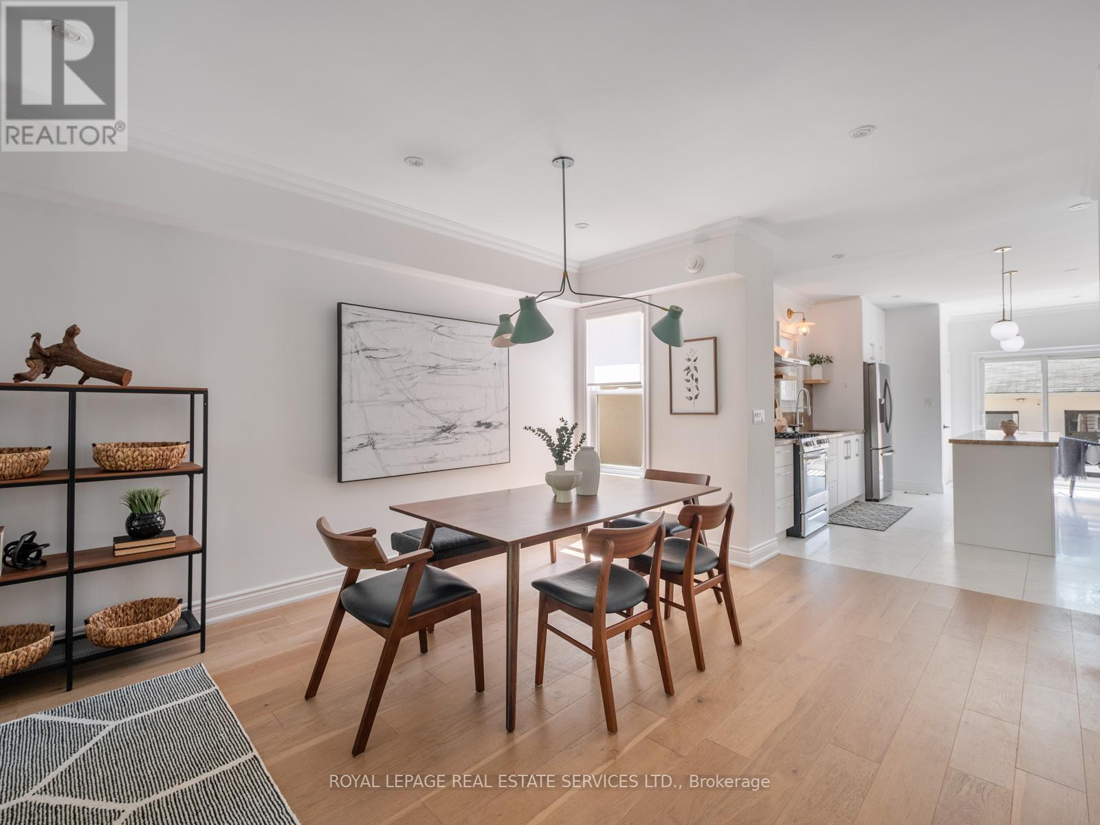 15 Melville Avenue, Toronto, Ontario  M6G 1Y1 - Photo 8 - W12419143