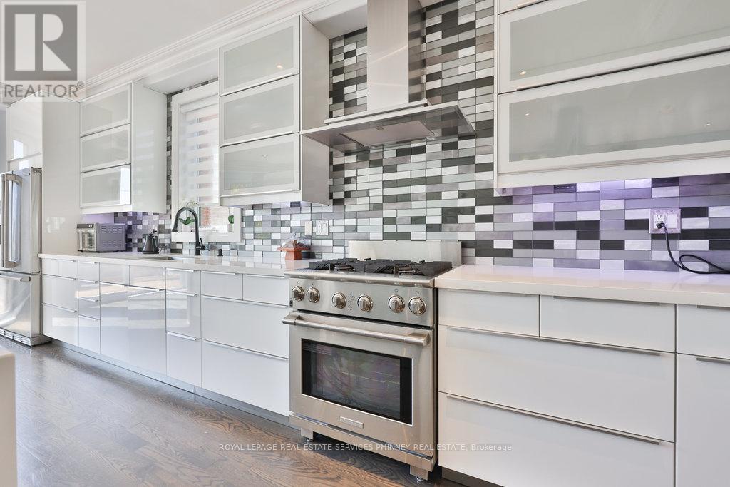 880 6th Street, Mississauga, Ontario  L5E 1N6 - Photo 20 - W12419148