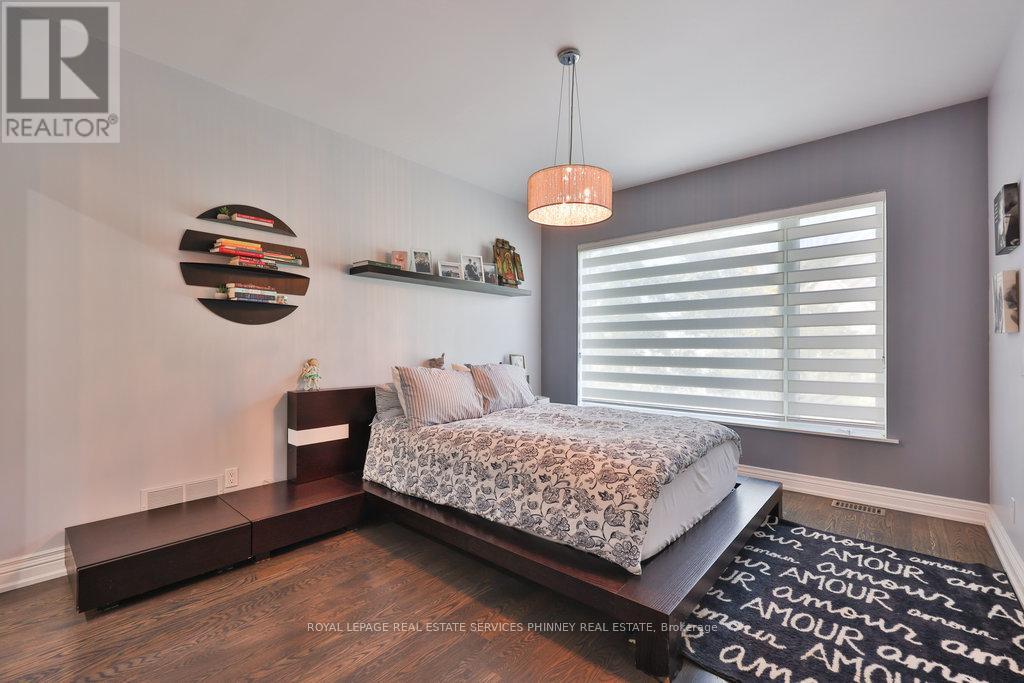 880 6th Street, Mississauga, Ontario  L5E 1N6 - Photo 26 - W12419148